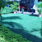 Avelina Guest House