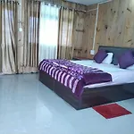 Avelina Guest House